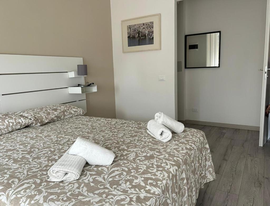 ליבורנו Accademia Rooms מראה חיצוני תמונה